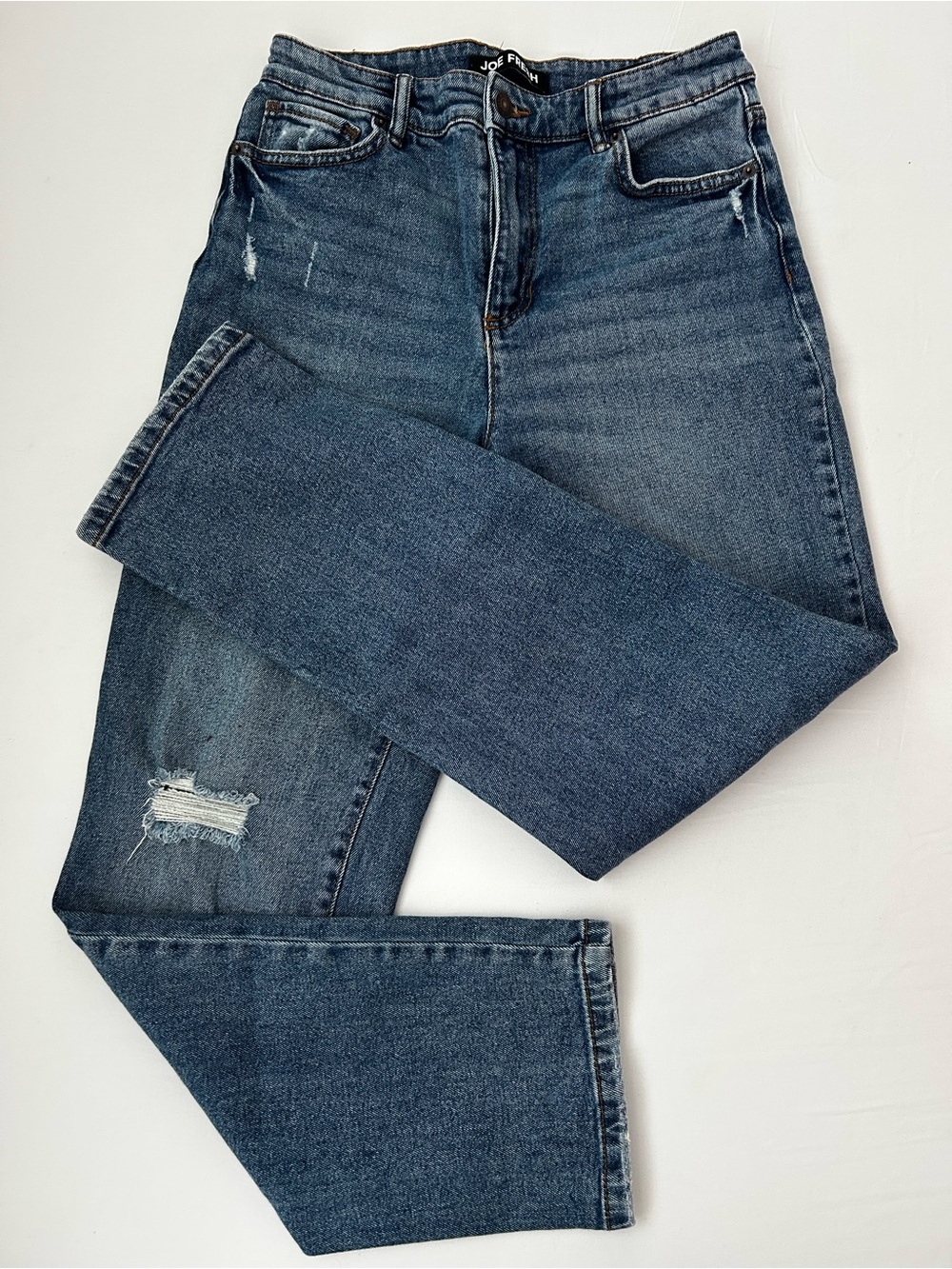 Joe Fresh Women's Medium Blue Straight-Leg Distressed Jeans